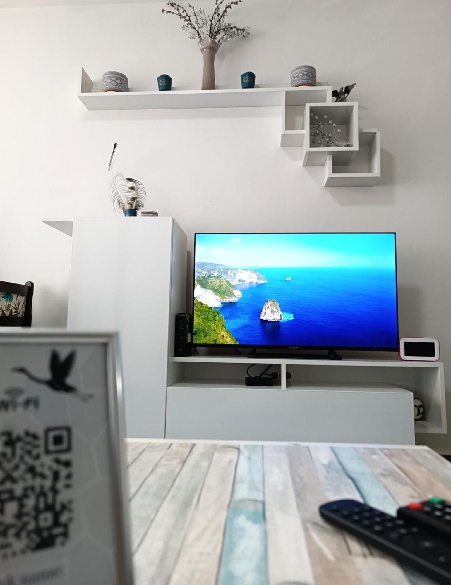 Flamingo 365 - Near City Center With Free Parking Sarajevo Luaran gambar