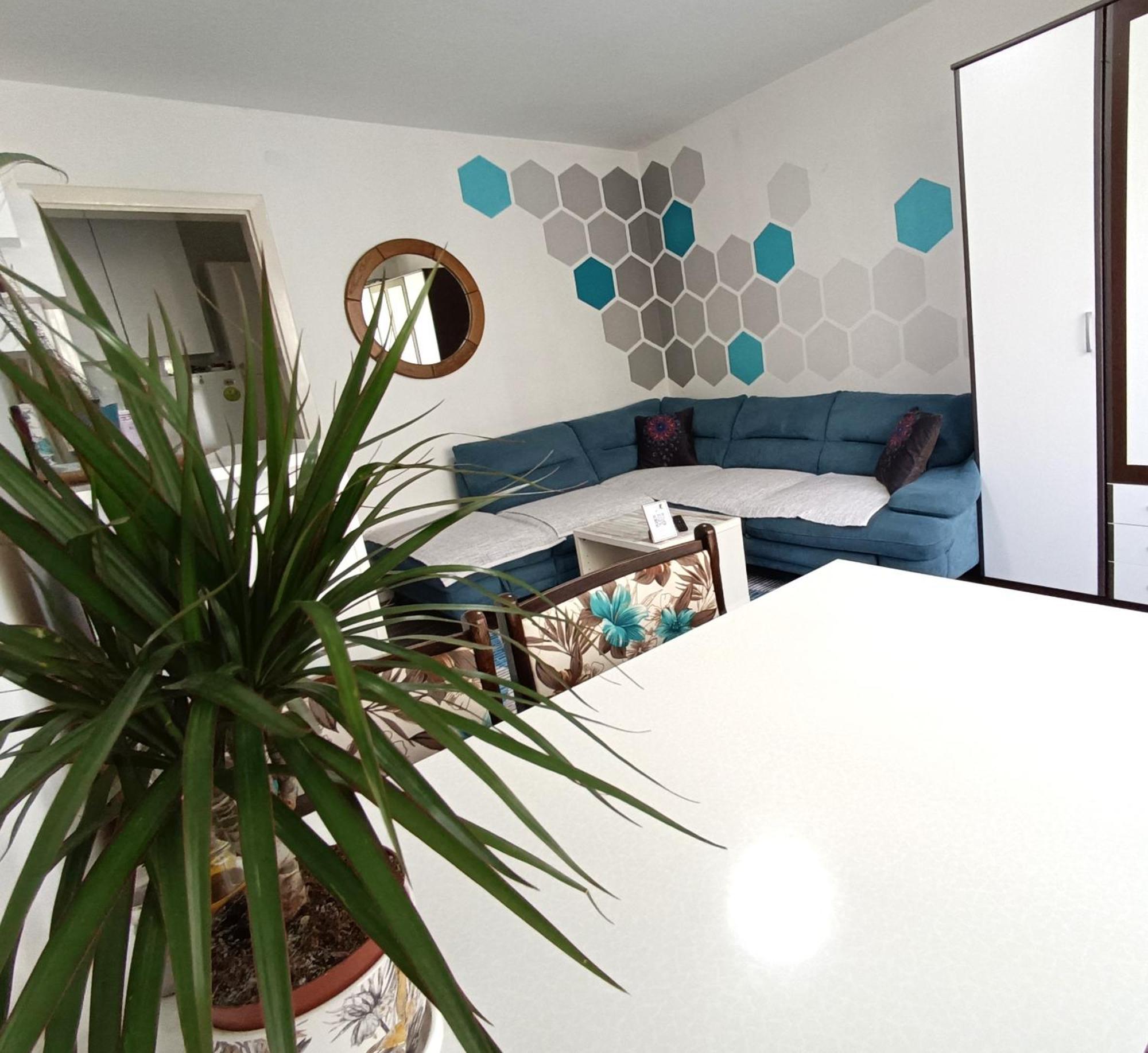 Flamingo 365 - Near City Center With Free Parking Sarajevo Luaran gambar